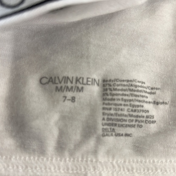 Calvin Klein bra. Girls size 7-8 EUC - Picture 3 of 3